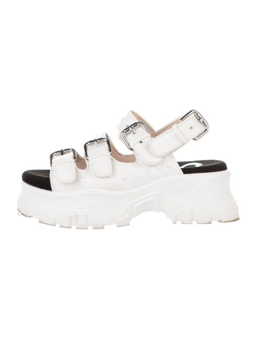Buffalo London Leather Studded Accents Slingback S