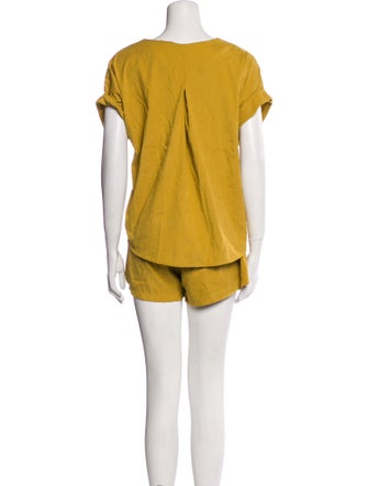 Buru Linen Pleated Accents Short Set