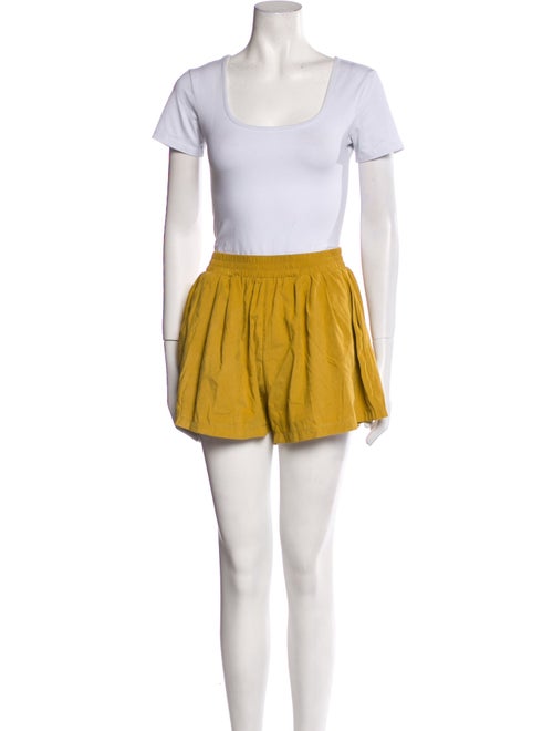 Buru Linen Pleated Accents Short Set