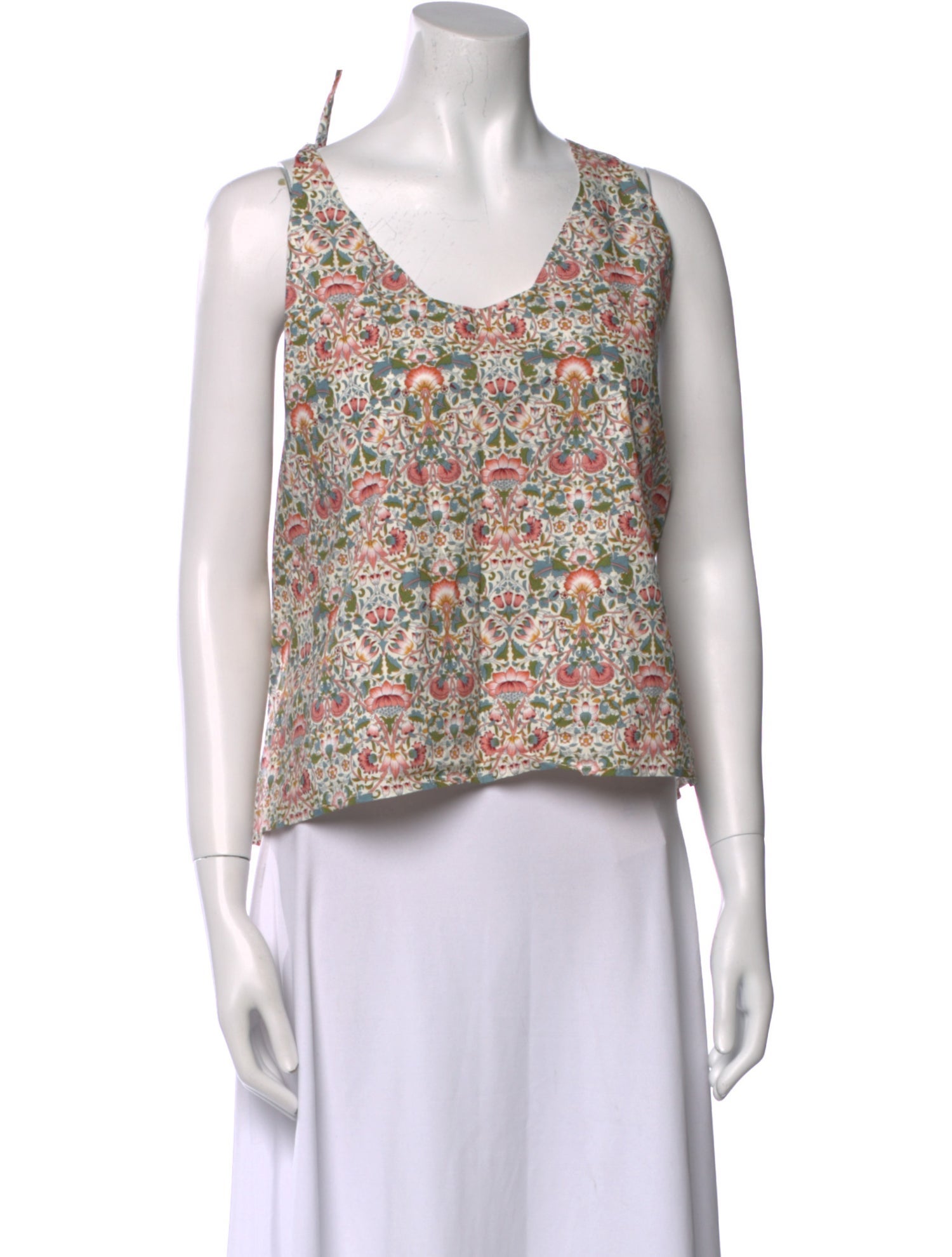 Buru Floral Print Scoop Neck Crop Top