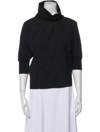Buru Turtleneck Three-Quarter Sleeve Top