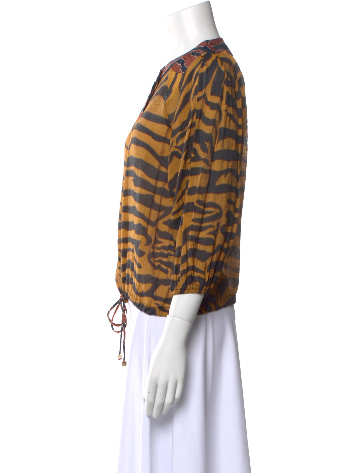 Buru Animal Print Crew Neck Top