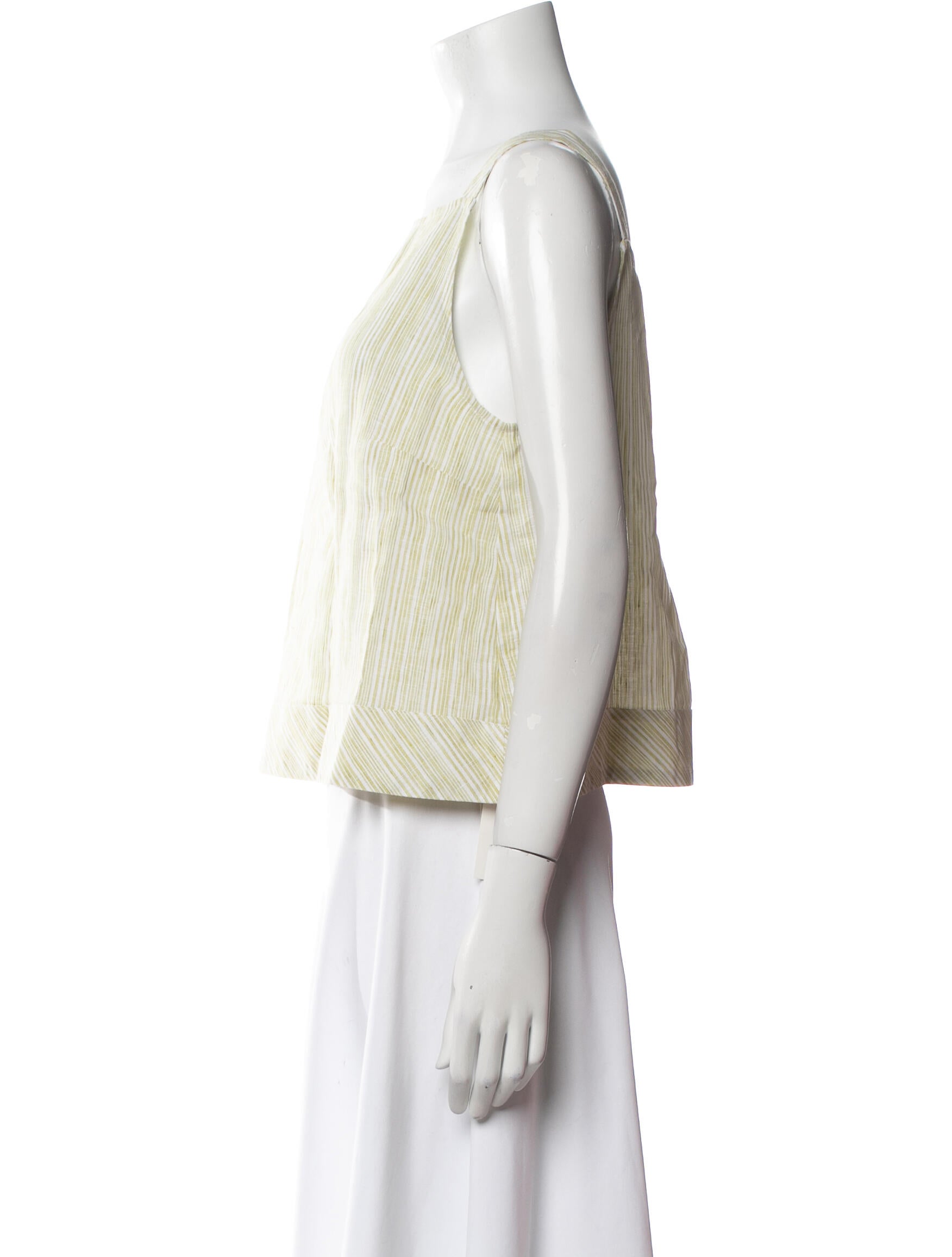 Buru Square Neckline Sleeveless Crop Top