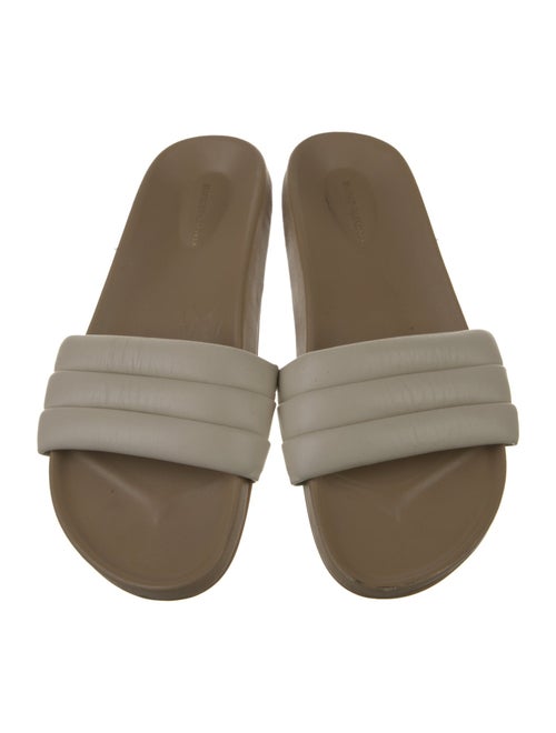 Beatrice Valenzuela Leather Slides