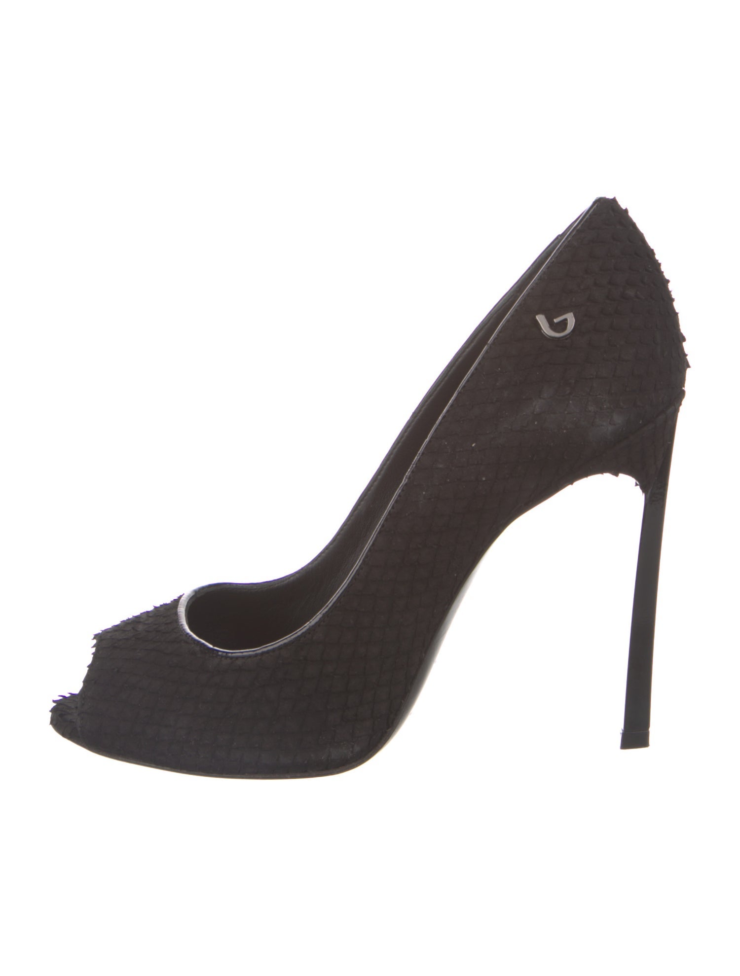 Byblos Suede Pumps