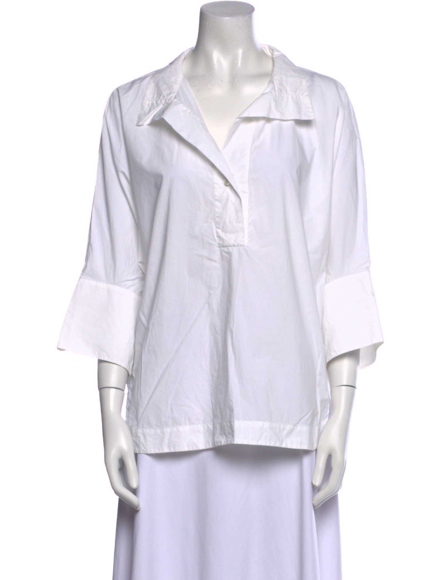 CH Carolina Herrera V-Neck Three-Quarter Sleeve Polo