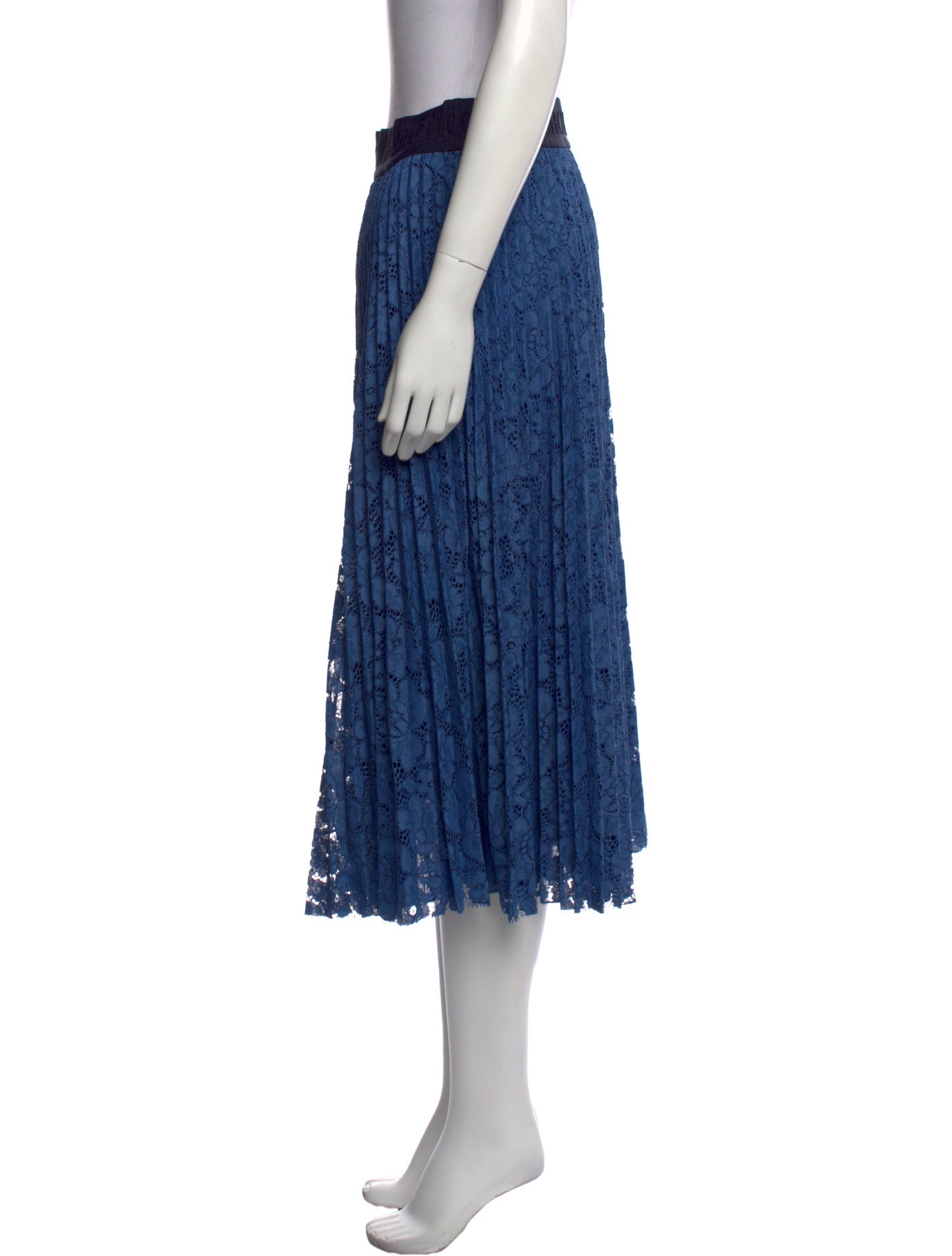 CH Carolina Herrera Lace Pattern Midi Length Skirt