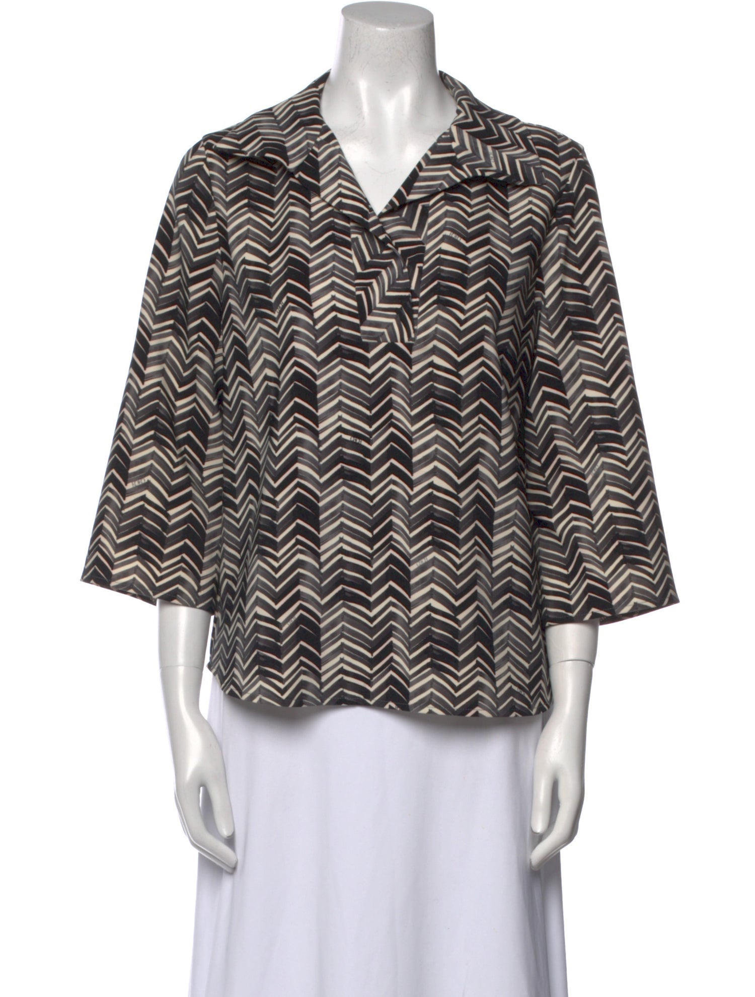 CH Carolina Herrera Printed V-Neck Blouse