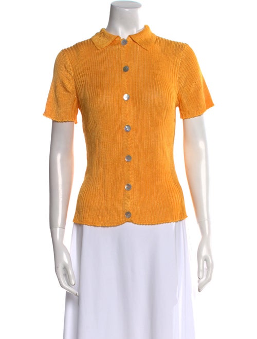 Calle del Mar Mock Neck Short Sleeve Button-Up Top