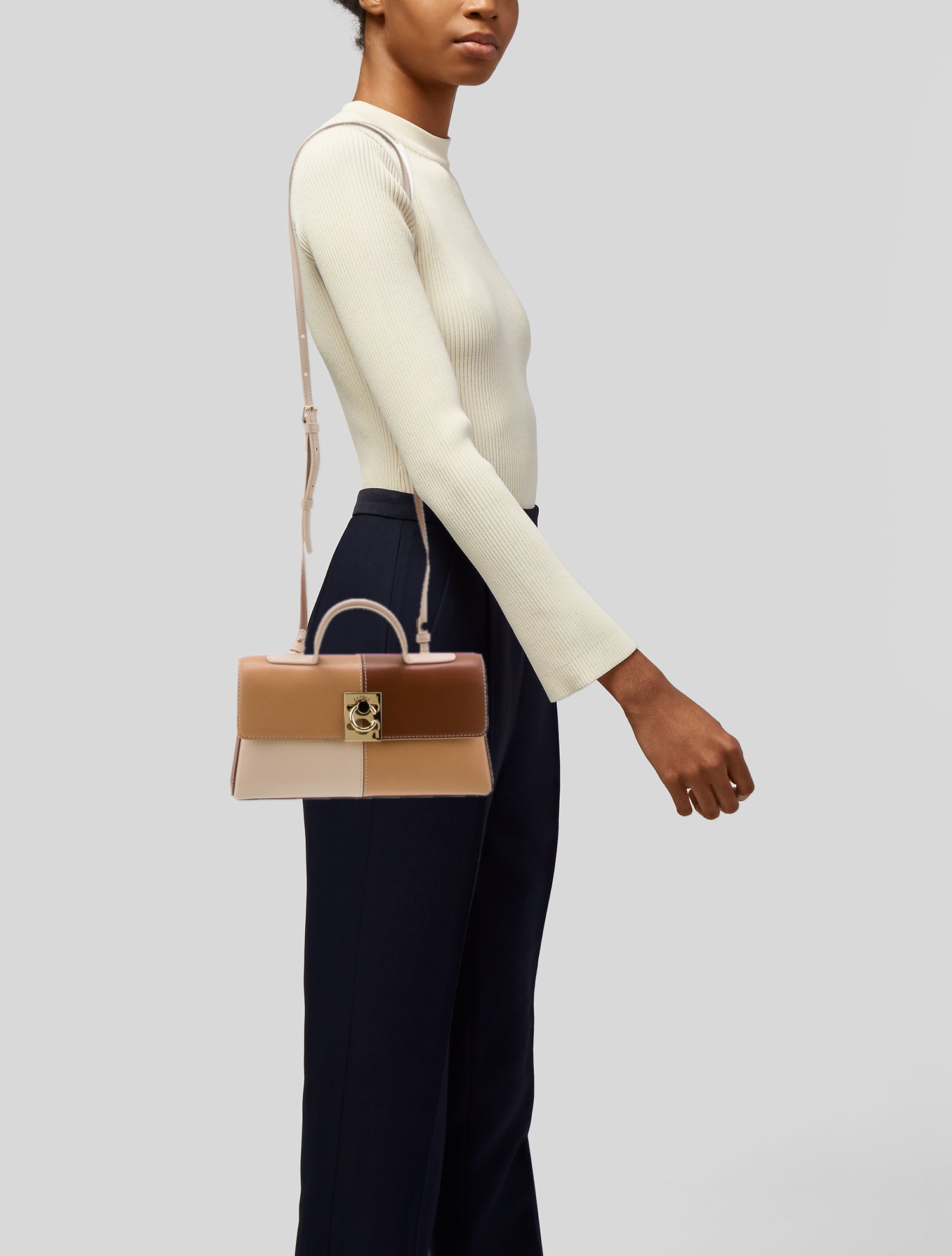 Cafuné Leather Crossbody Bag