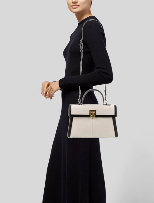 Cafuné Top Handle Bag