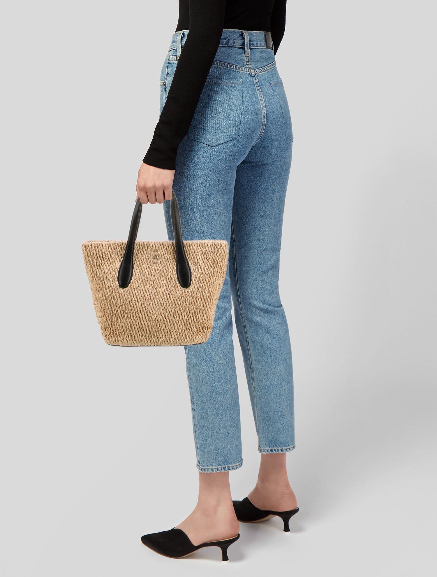 Cafuné Straw Bucket Bag