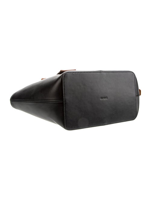 Cafuné Leather Shoulder Bag