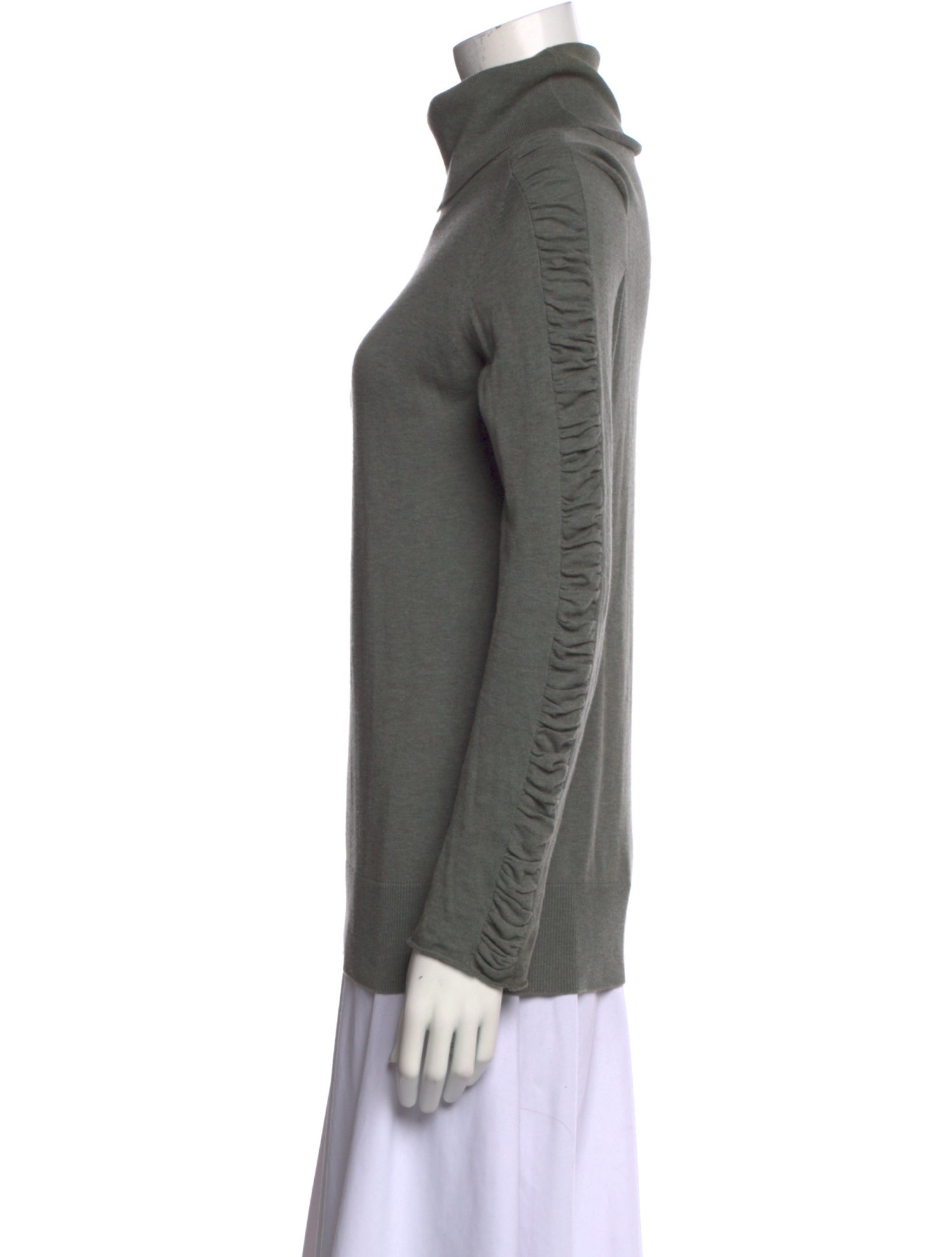 360 Cashmere Turtleneck Sweater