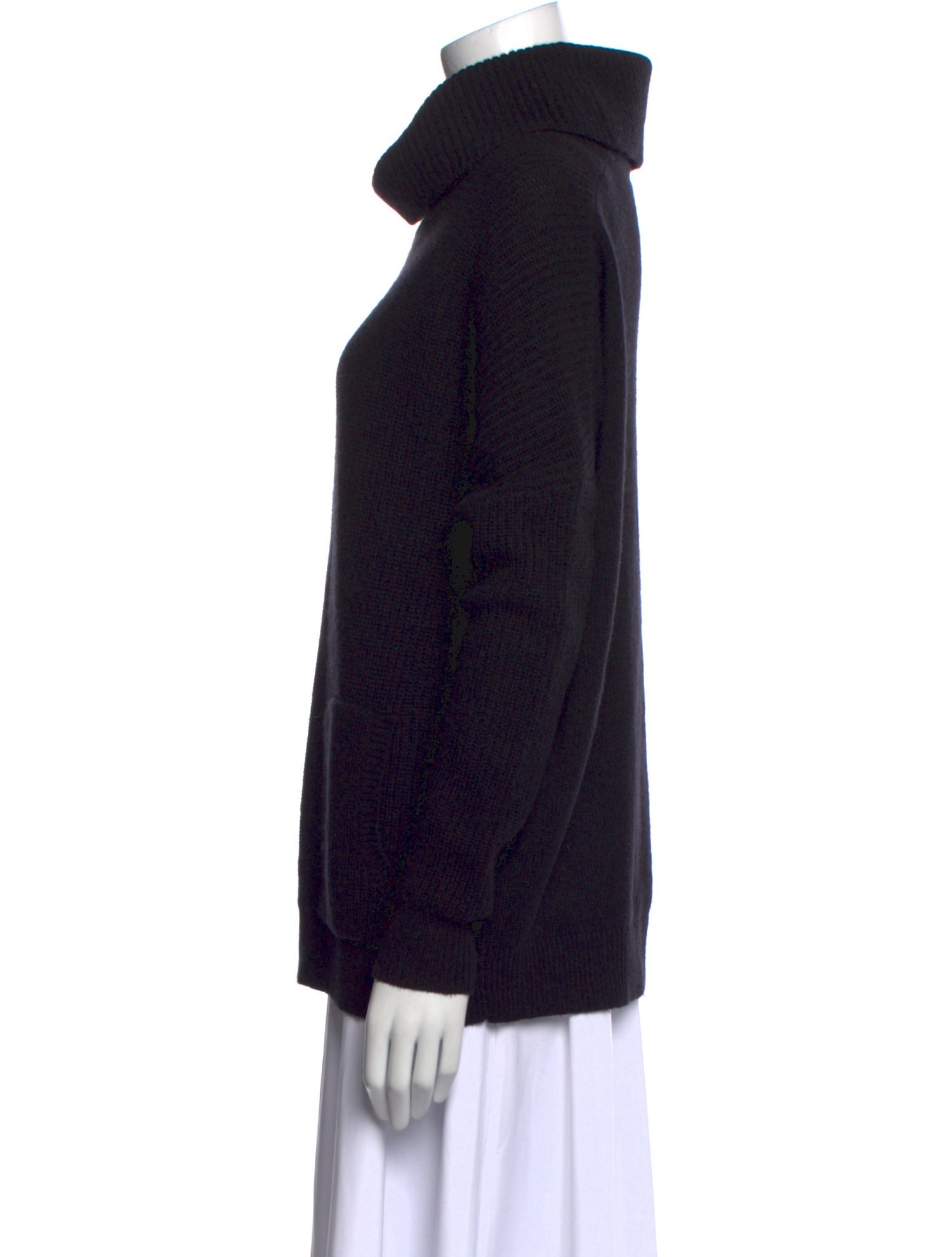 360 Cashmere Wool Turtleneck Sweater