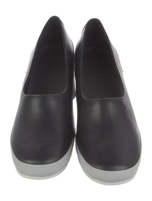 Camper Leather Pumps