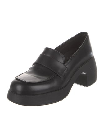Camper Leather Pumps