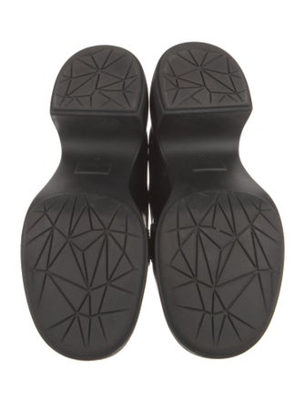 Camper Leather Pumps