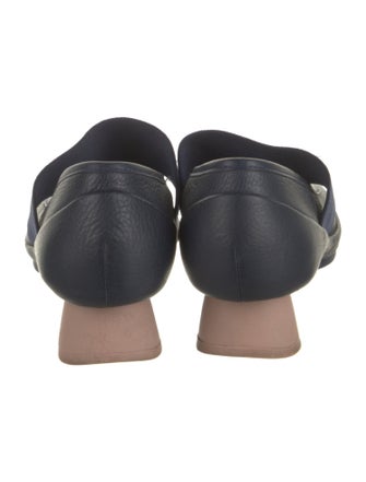 Camper Leather Pumps