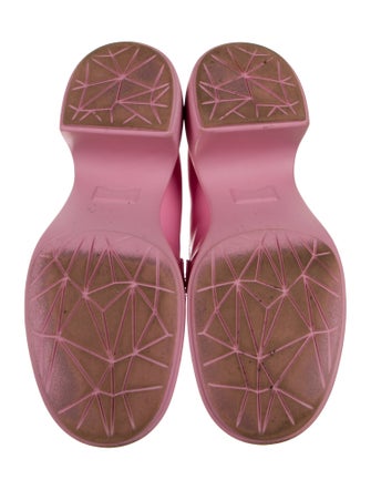 Camper Leather Pumps