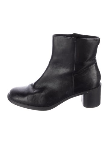Pre-owned Camper Leather Boots In Black