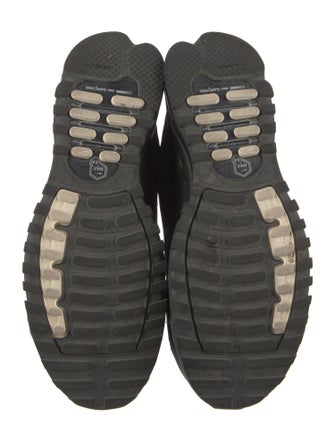 Comme des Garçons x Nike Sneakers
