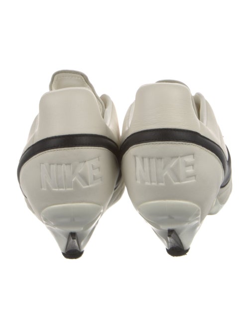 Comme des Garçons x Nike Leather Pumps