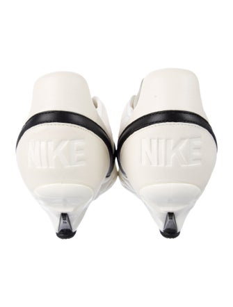 Comme des Garçons x Nike Leather Pumps