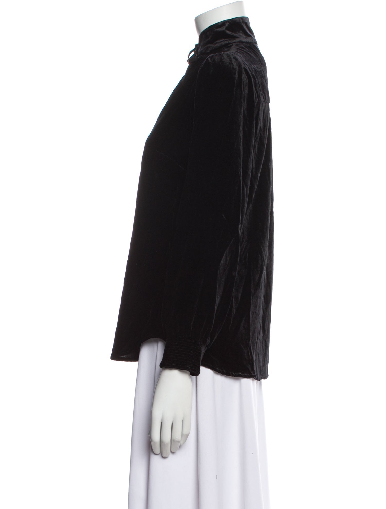 Cefinn V-Neck Long Sleeve Blouse