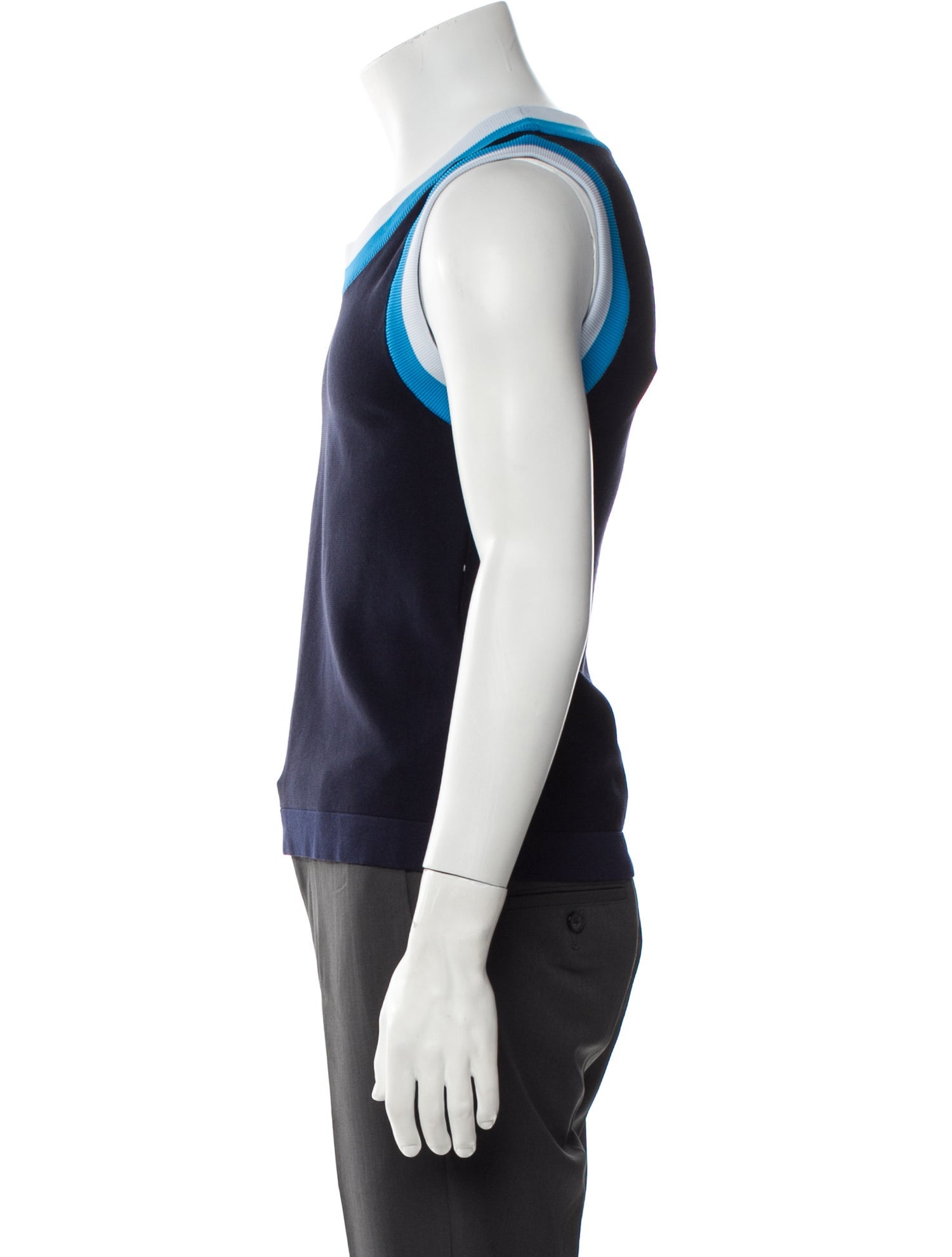 CFCL Scoop Neck Sleeveless T-Shirt