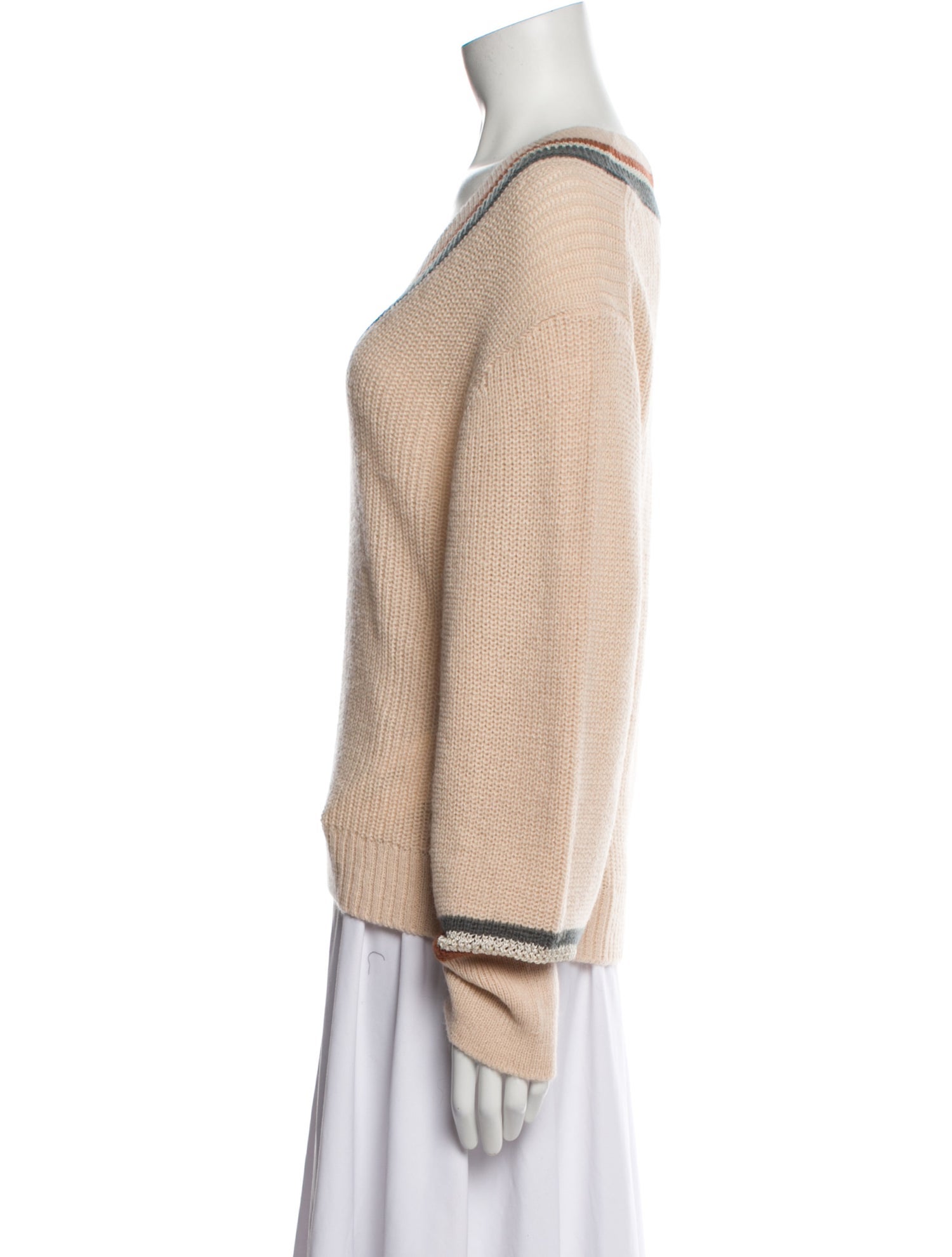 Closed V-Neck Sweater