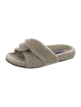 Closed Faux Fur Slides