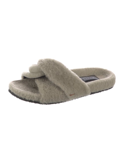 Closed Faux Fur Slides