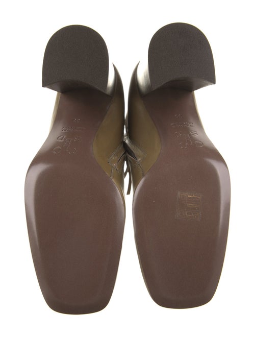 Closed Leather Boots