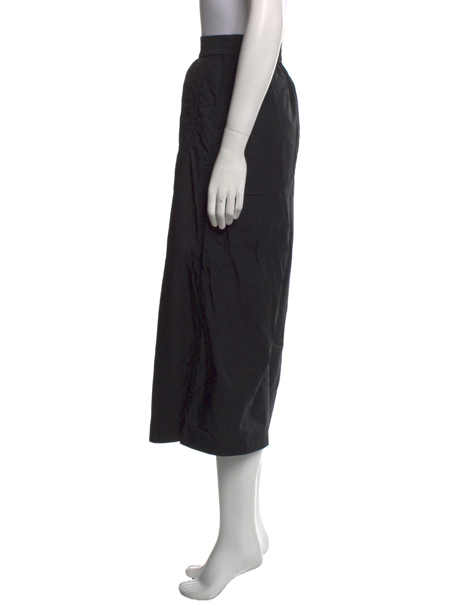 Closed Wide Leg Pants