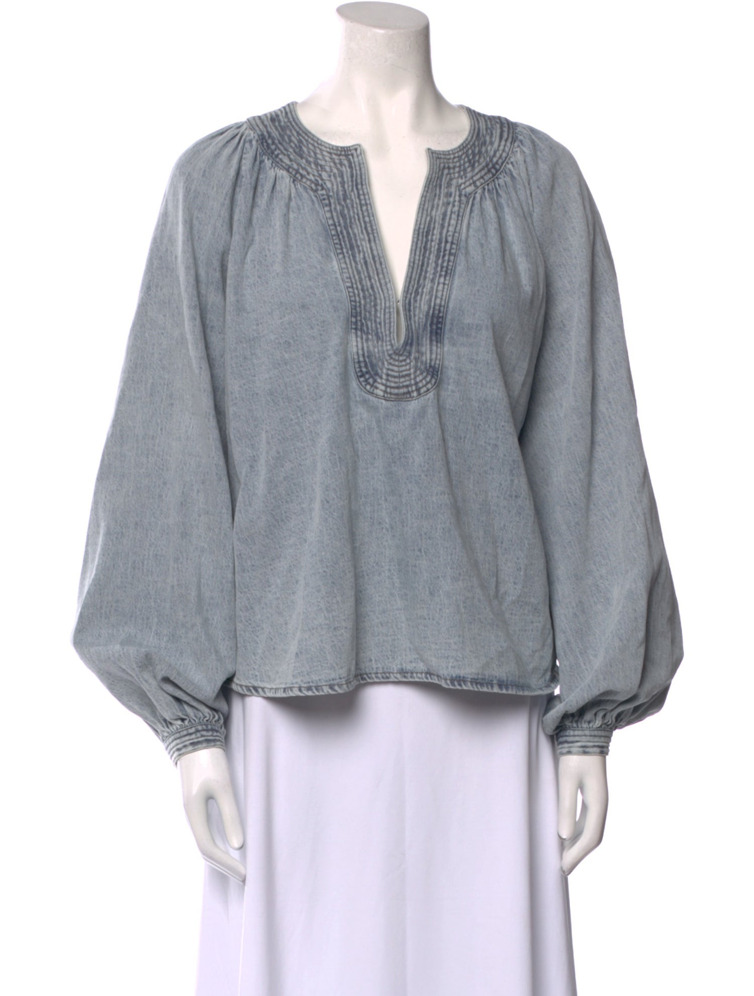 Closed V-Neck Long Sleeve Blouse