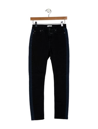 Closed Mid-Rise Straight Leg Jeans