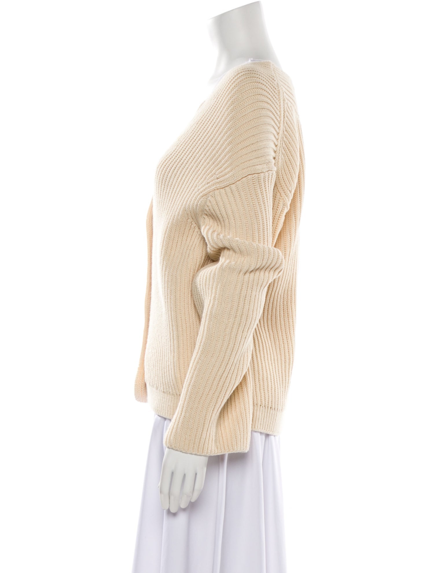 Closed V-Neck Sweater