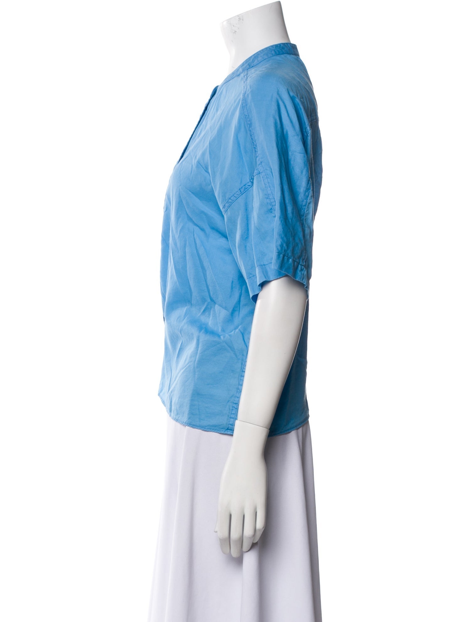 Closed Crew Neck Short Sleeve Button-Up Top