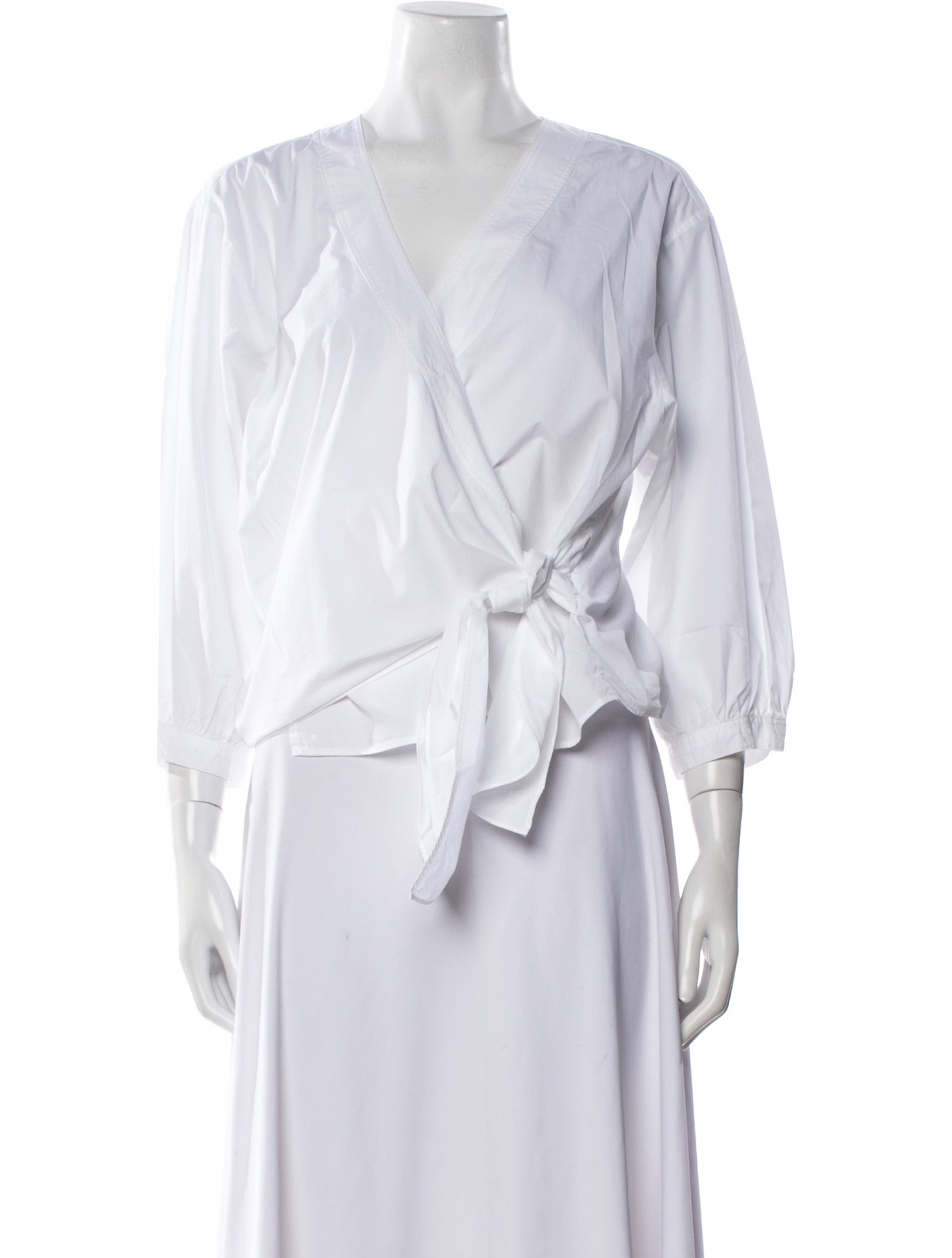 Closed V-Neck Long Sleeve Crop Top