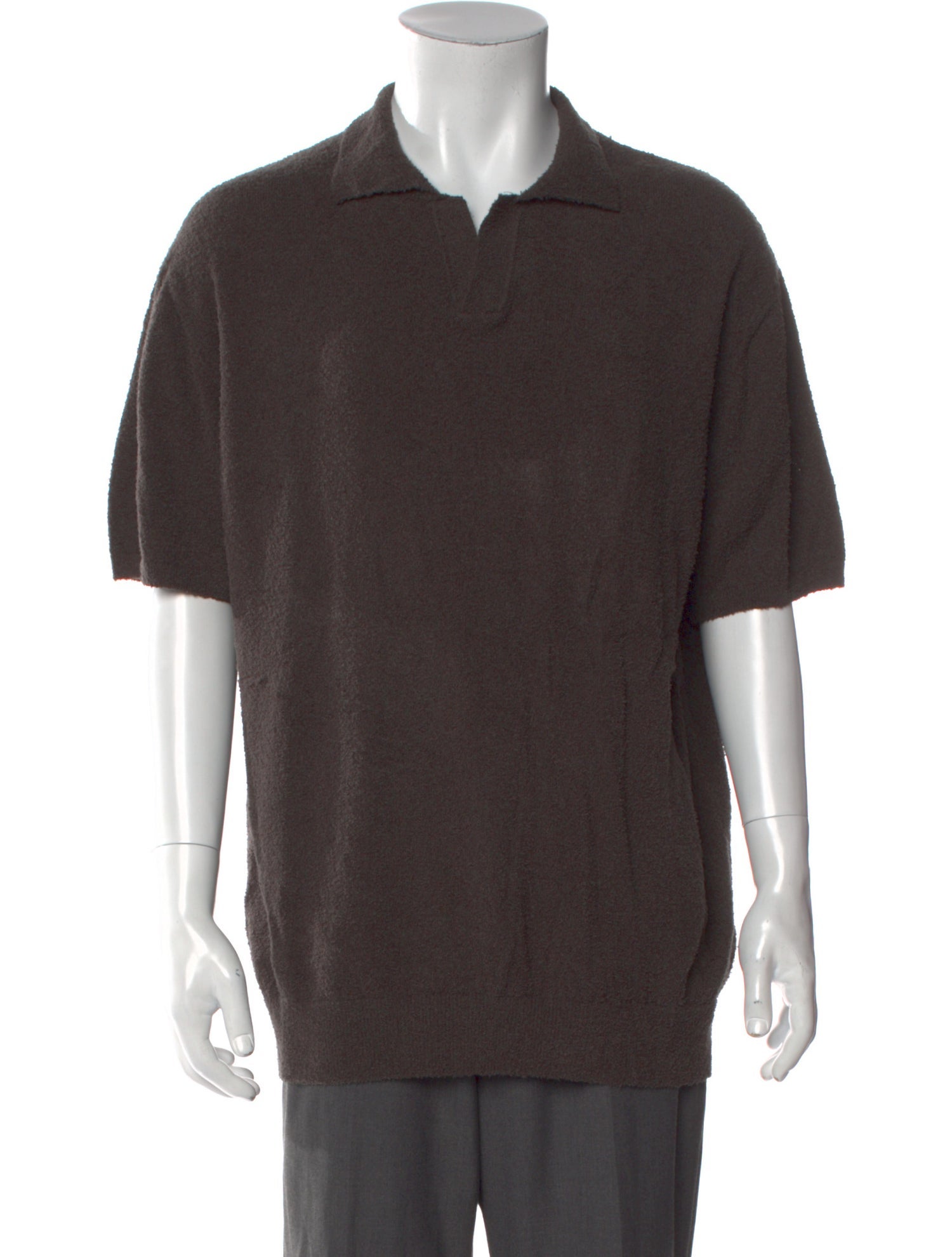 Closed Short Sleeve Shirt