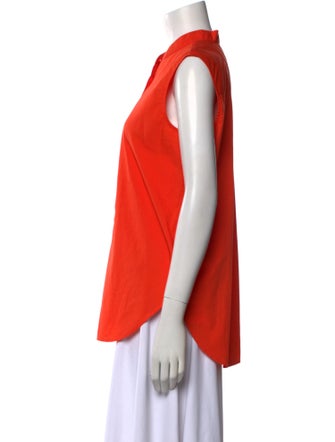 Closed Sleeveless Button-Up Top