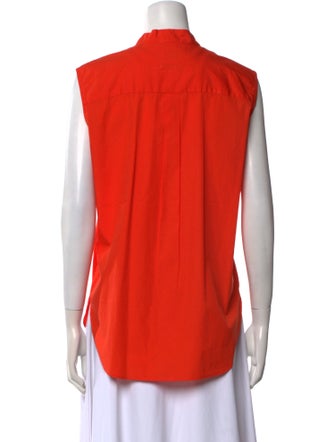 Closed Sleeveless Button-Up Top