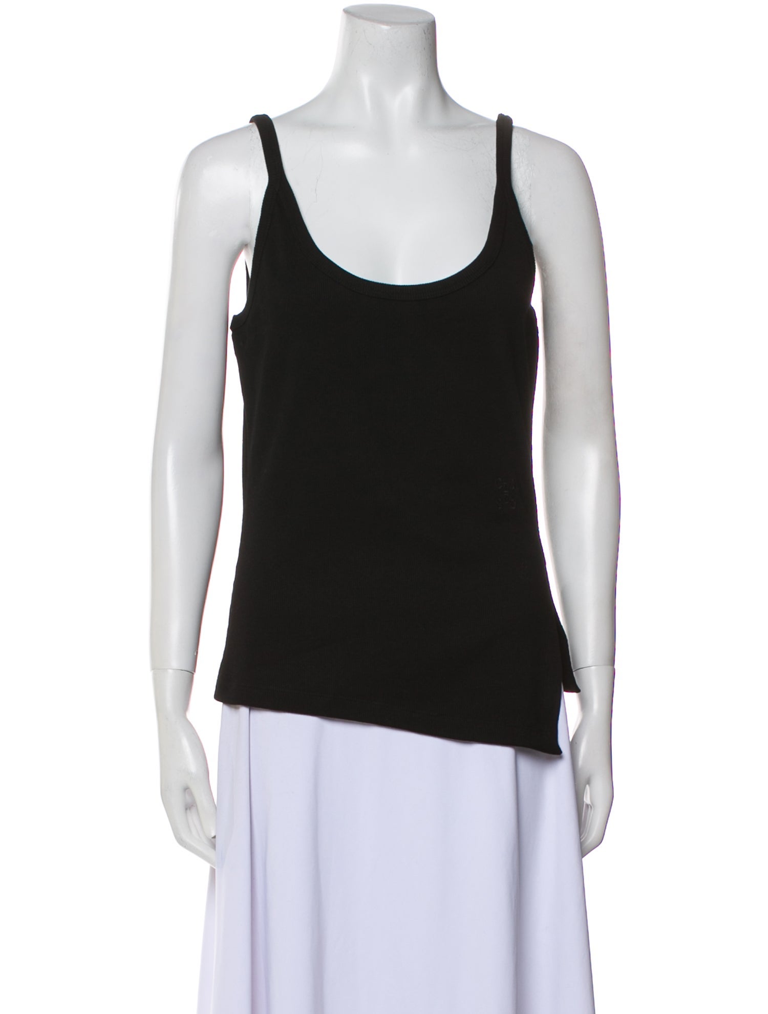 Closed Scoop Neck Sleeveless Top