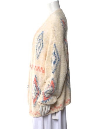 Closed Printed V-Neck Sweater