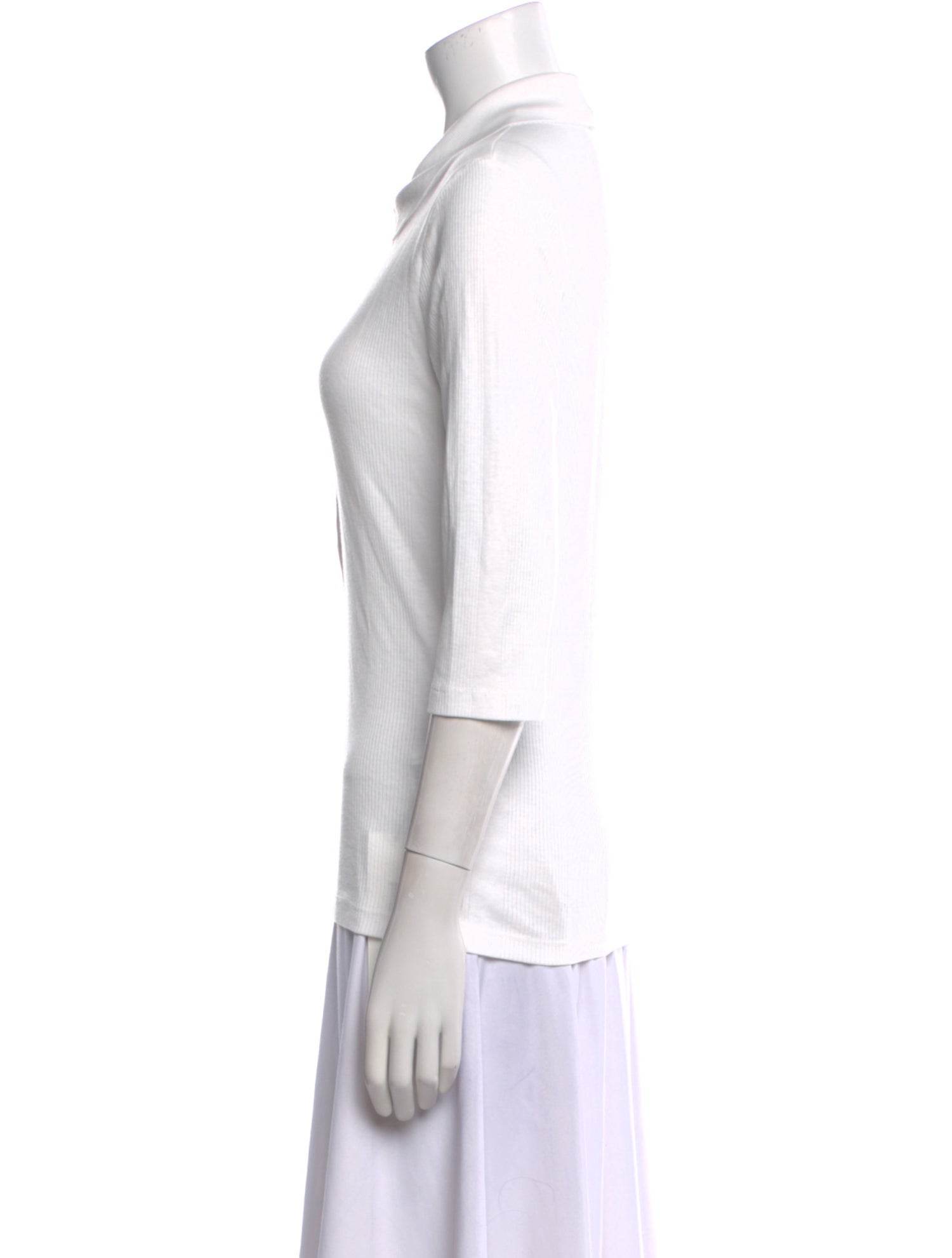 Closed Three-Quarter Sleeve Polo