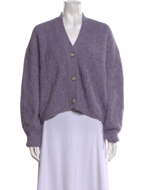 Closed V-Neck Sweater