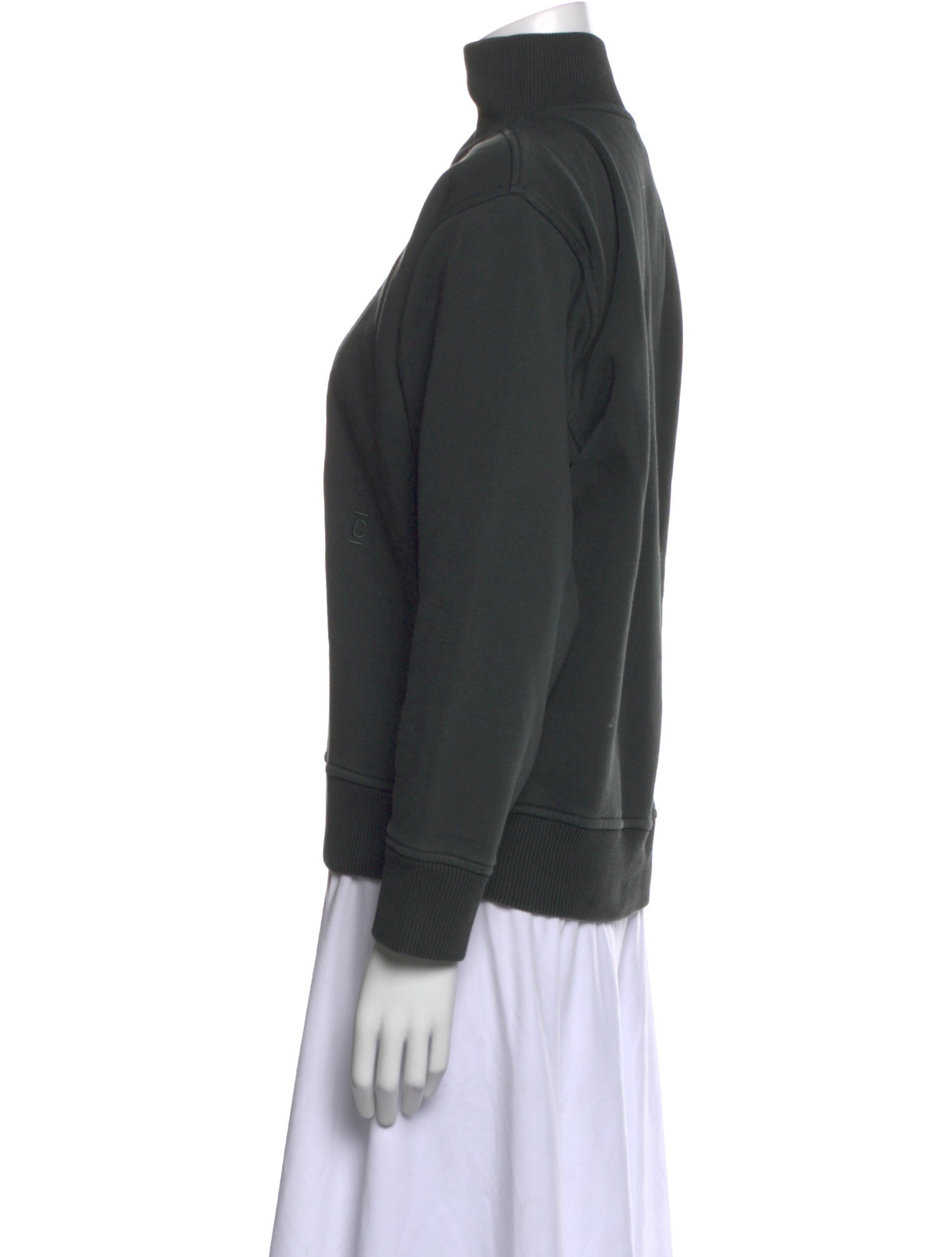 Closed Crew Neck Long Sleeve Sweatshirt