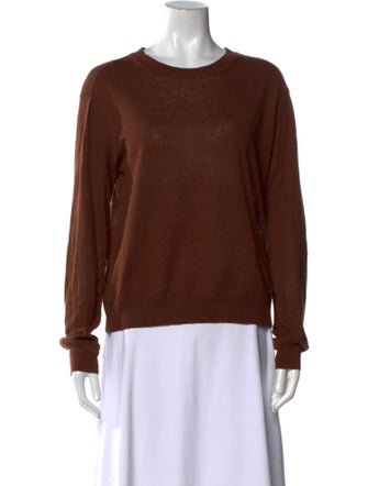 Closed Crew Neck Long Sleeve Sweatshirt