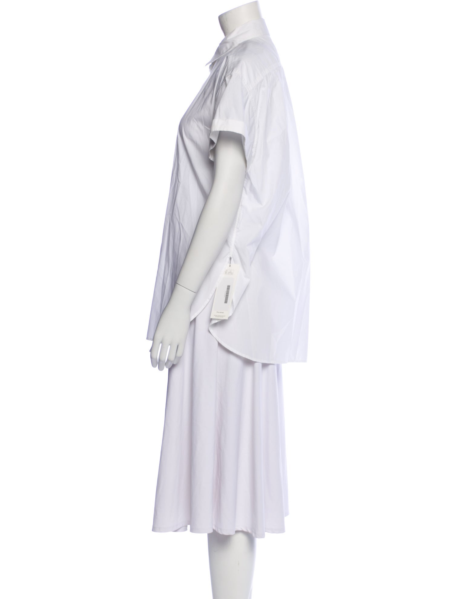 Closed Short Sleeve Button-Up Top